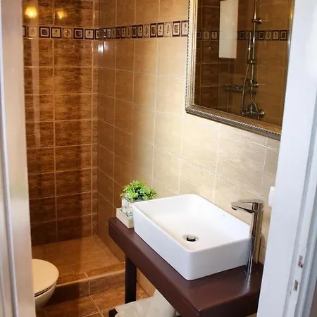 Traditional Mandola וילה *