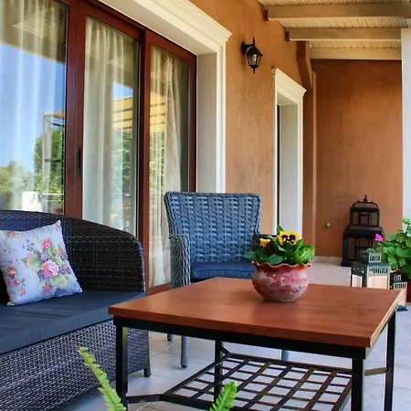 Villa Traditional Mandola Livathos (Kefalonia)