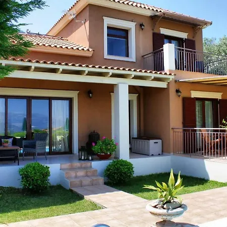 Traditional Mandola Villa