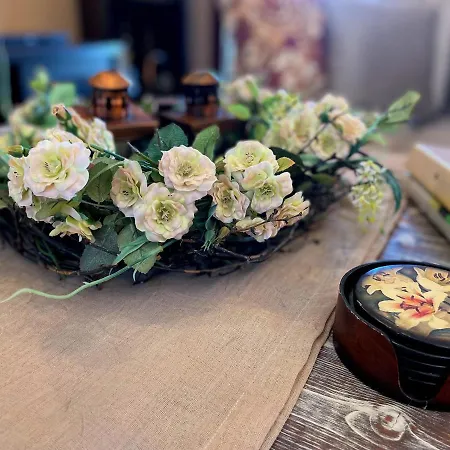 Traditional Mandola Vilă *