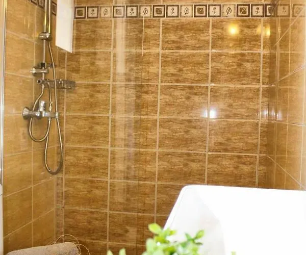 Traditional Mandola Villa Livathos (Kefalonia)