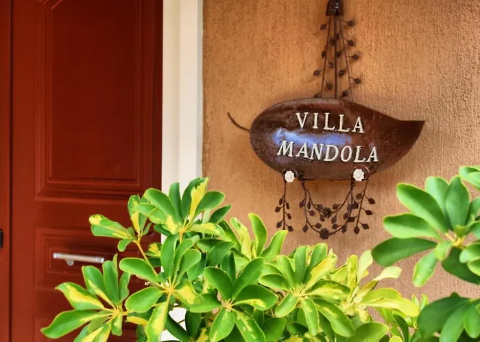 Traditional Mandola Villa