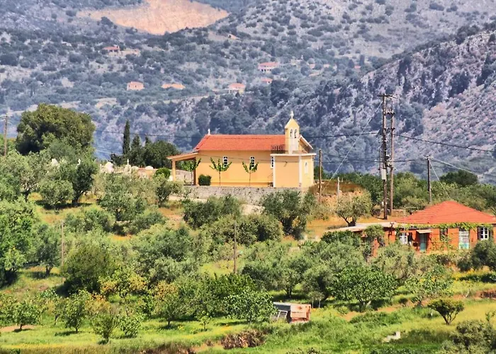 Villa Traditional Mandola